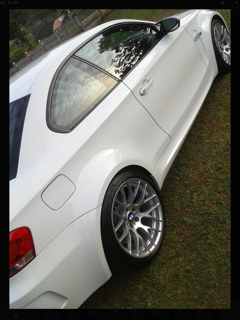 Alpine White BMW 1M - Detailed by Lawrence
